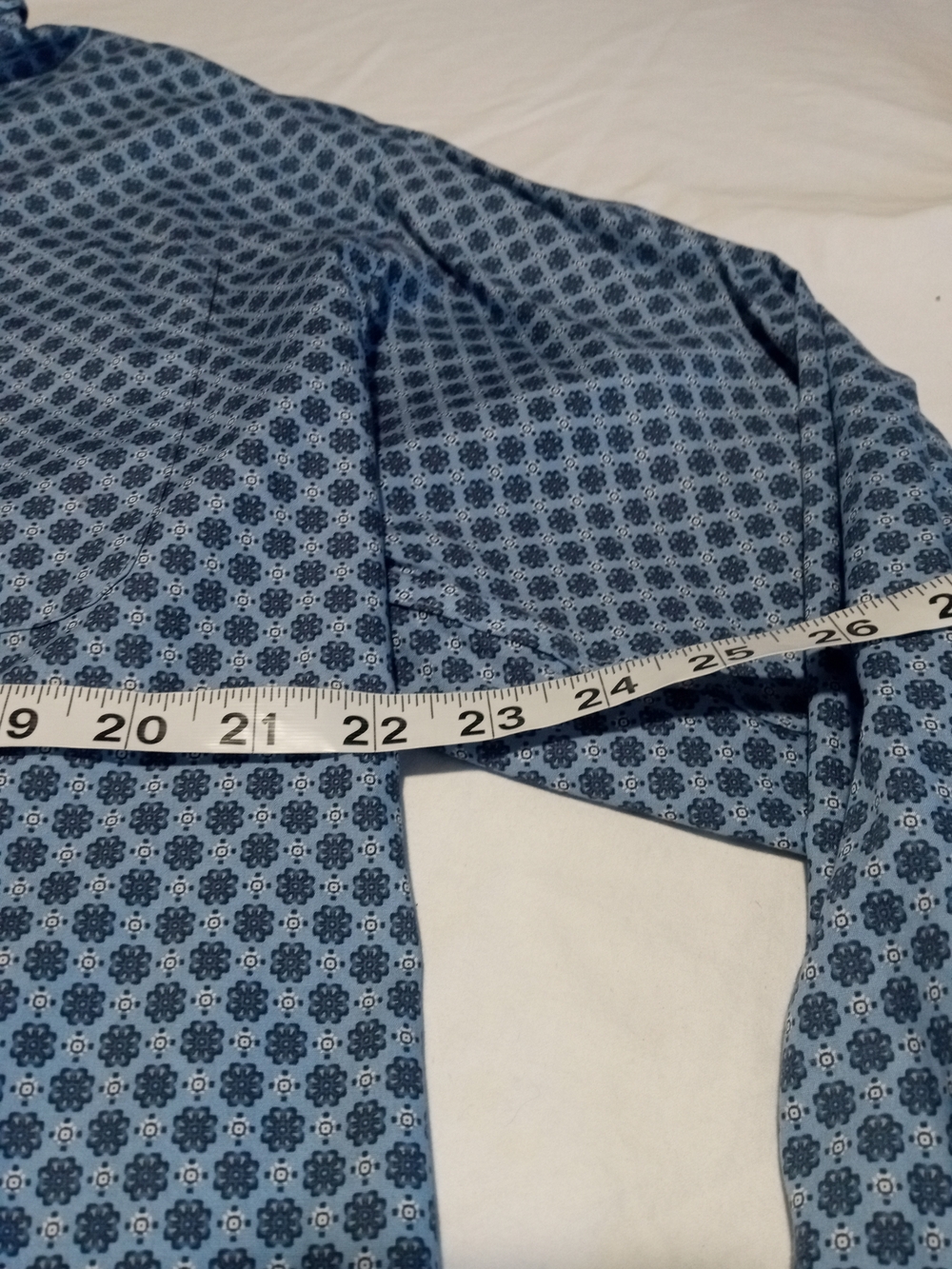 Ariat Men's Blue Geometric Button-Down Shirt - Picture 8 of 8